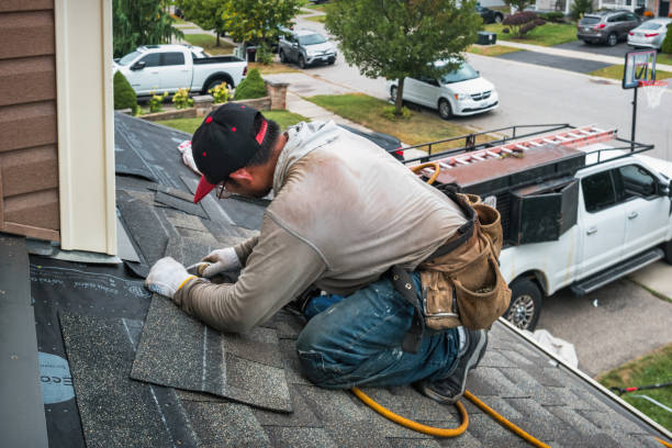 Professional Roofing technician working in Brownsboro, TX